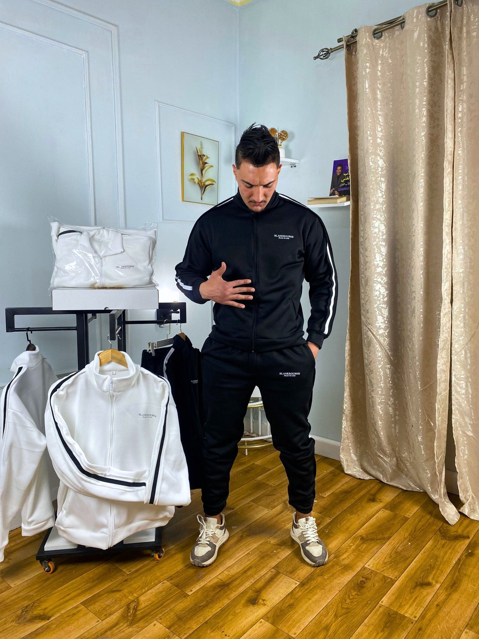 survetement - الصورة 2