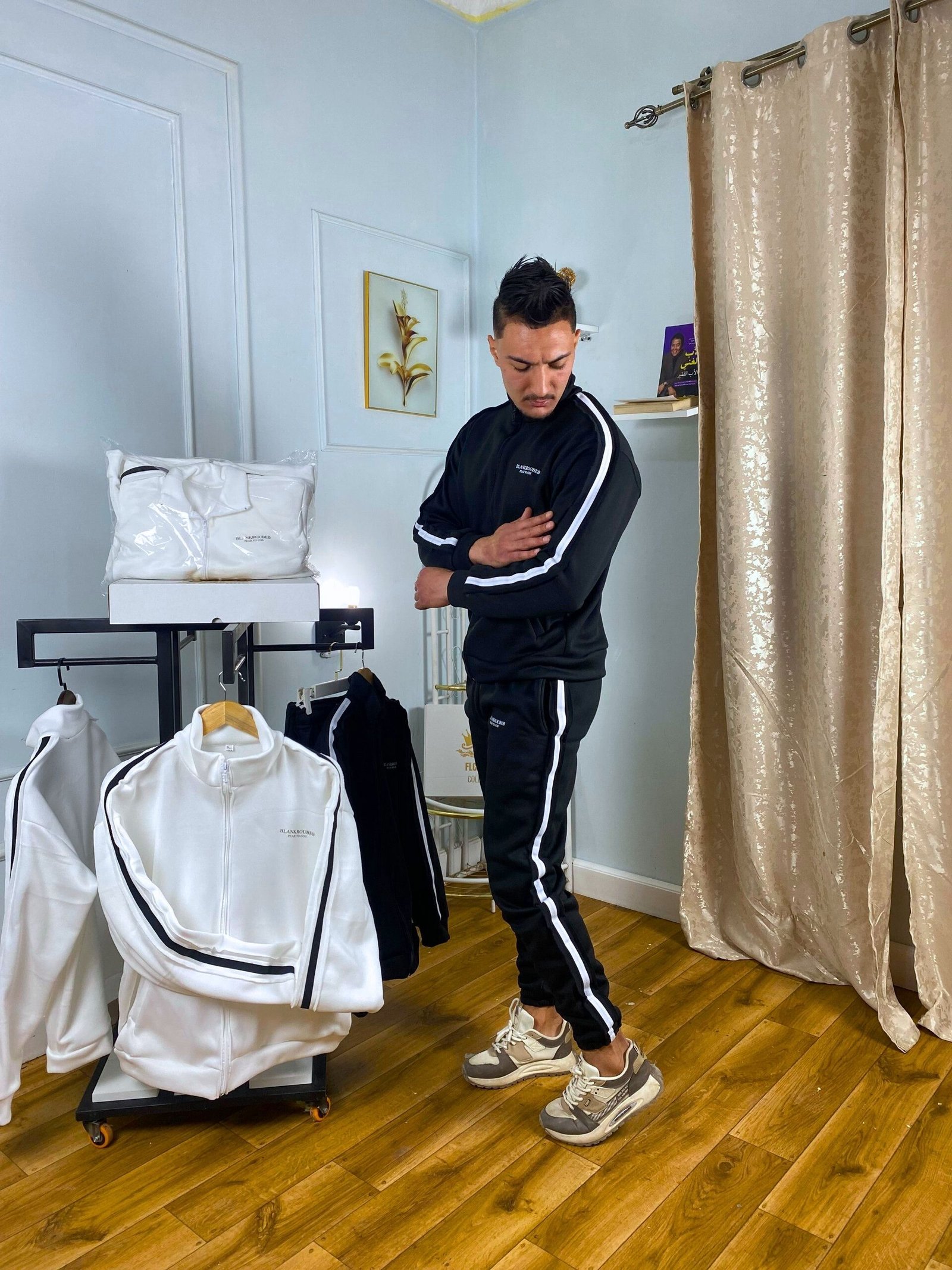 survetement - الصورة 10